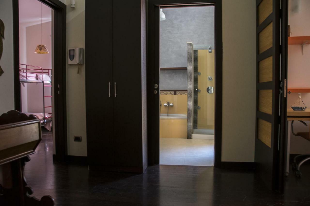 לינה וארוחת בוקר קונברסאנו Casa Domi מראה חיצוני תמונה